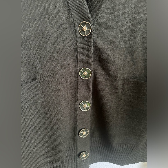 ST. JOHN 3 PIECE SWEATER PANT SET - Picture 9 of 13